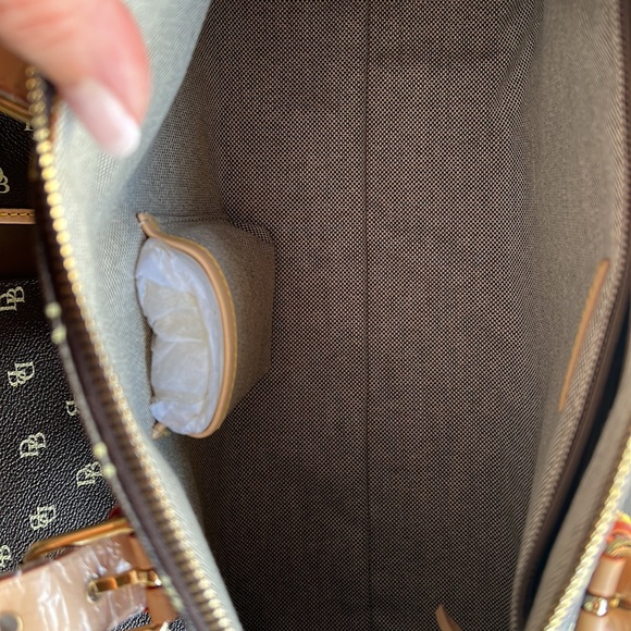 Dooney & Burke Domed satchel - Brand New - Picture 3 of 4